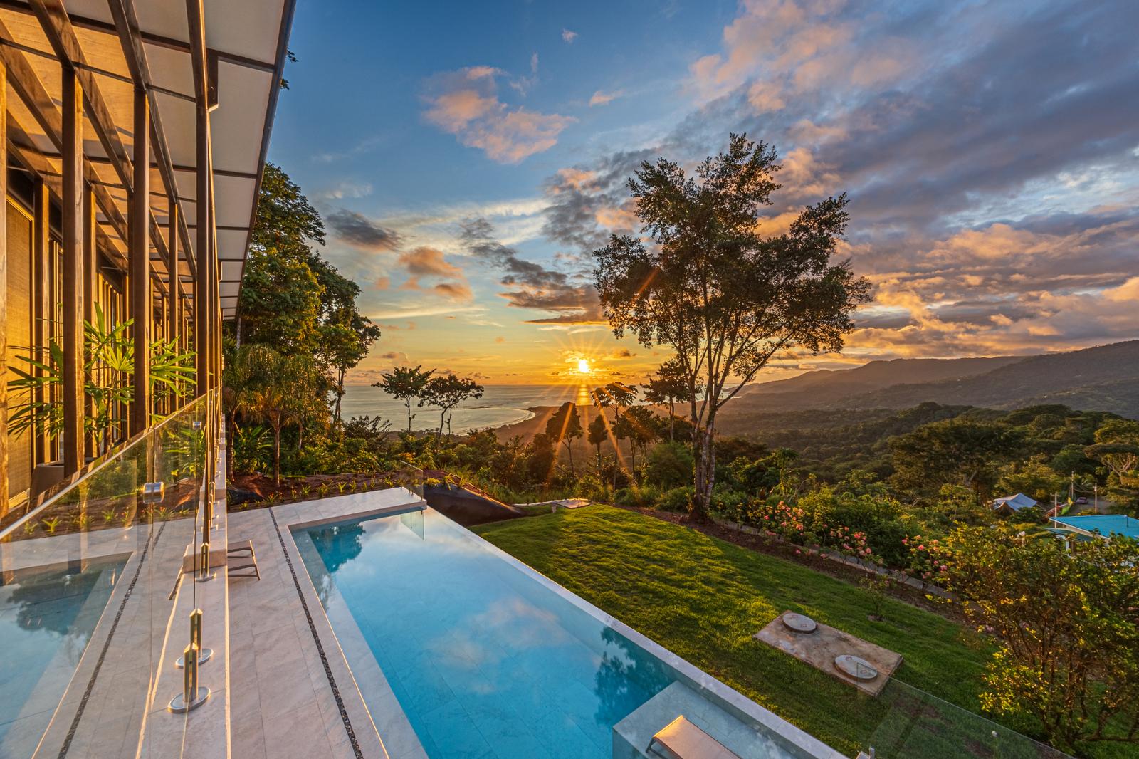 New 6 Bedroom Luxury Estate for Sale, Uvita, Bahia Ballena, Puntarenas, Costa Rica — photo 1
