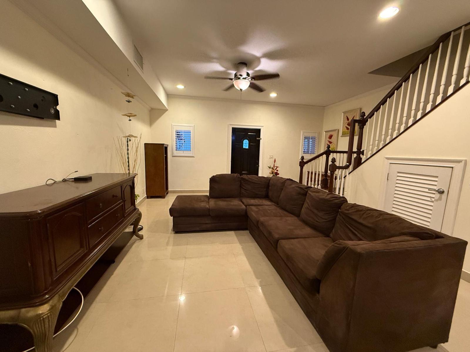 2 bedroom Apartment for sale — WEST LAKE PLANTATION — photo 2