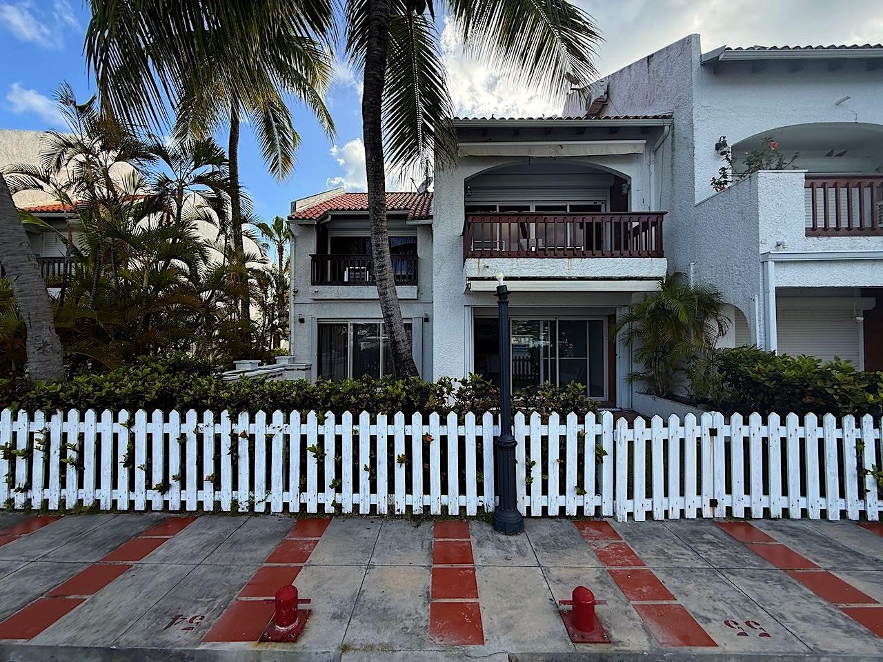 2 Bedroom Waterfront Condo for Sale, Simpson Bay Yacht Club, St Maarten — photo 4