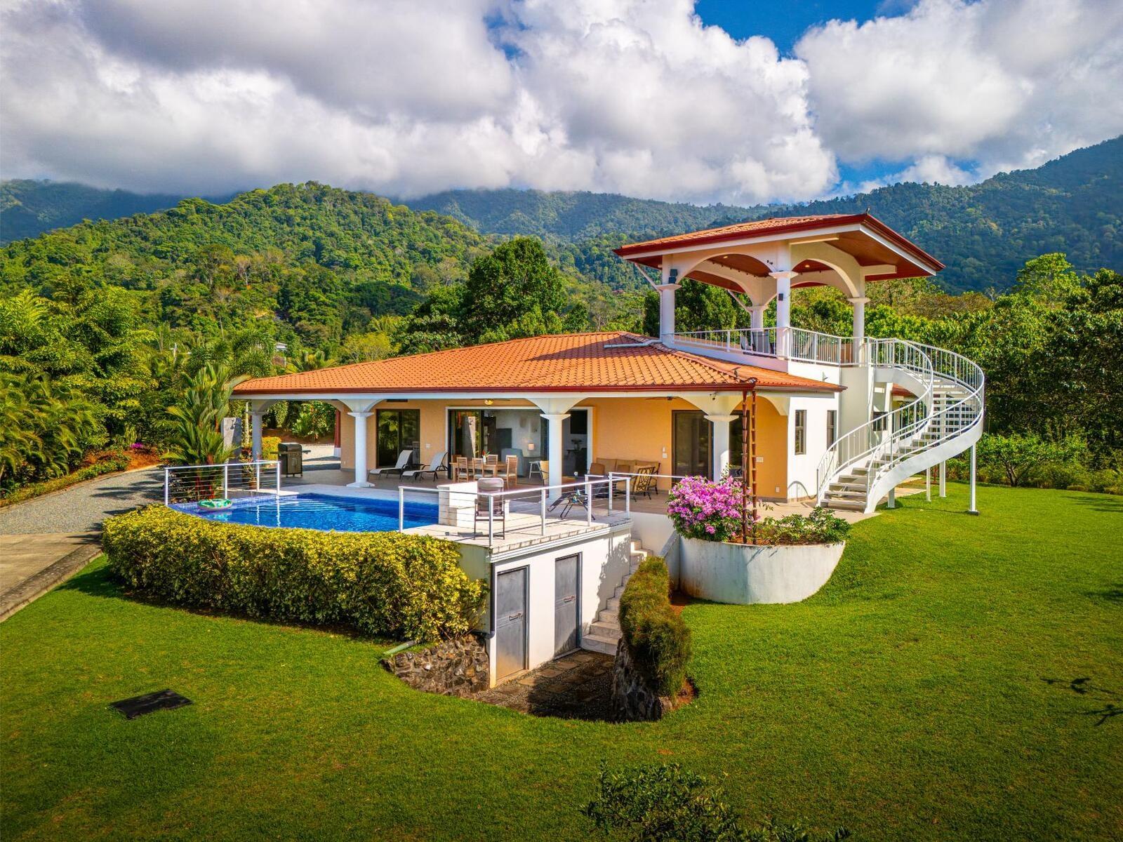 4 Bedroom Ocean-View Home for Sale, Ojochal, Puntarenas, Costa Rica — photo 2
