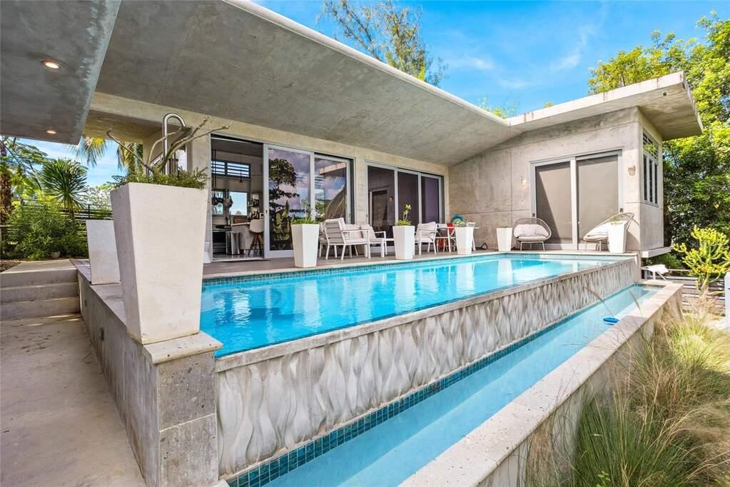 Casa Sol - A Bespoke Brutalist Retreat in Puntas, Rincon — photo 1