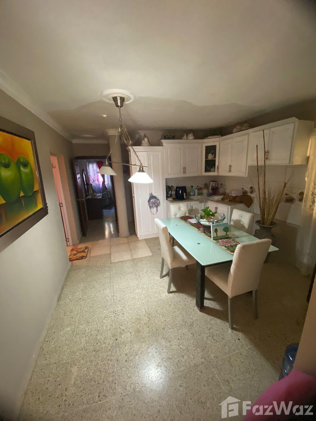 10 Bedroom House with Three Separate Levels for Sale in Vista Hermos — photo 4