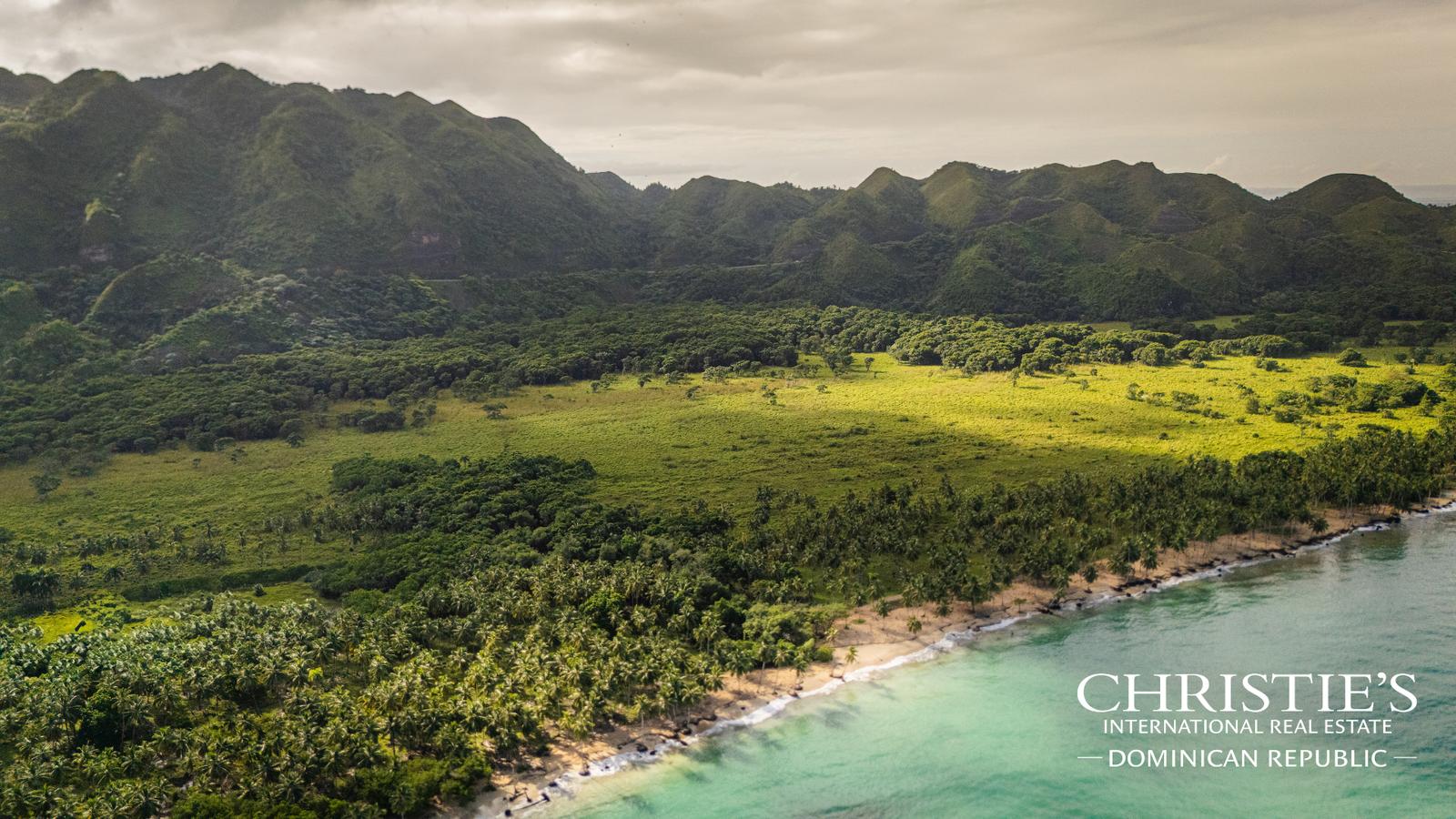 Beachfront Land at Playa Coson, Las Terrenas — photo 1