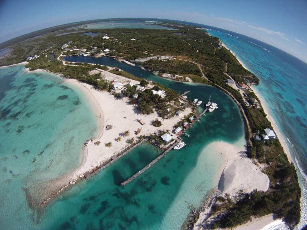 BEACHFRONT LOT 23 RUM CAY — photo 4