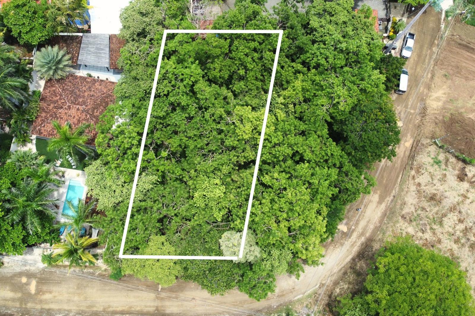 8,407 Square Foot Lot for Sale, Playa Langosta, Tamarindo, Guanacaste, Costa Rica — photo 1