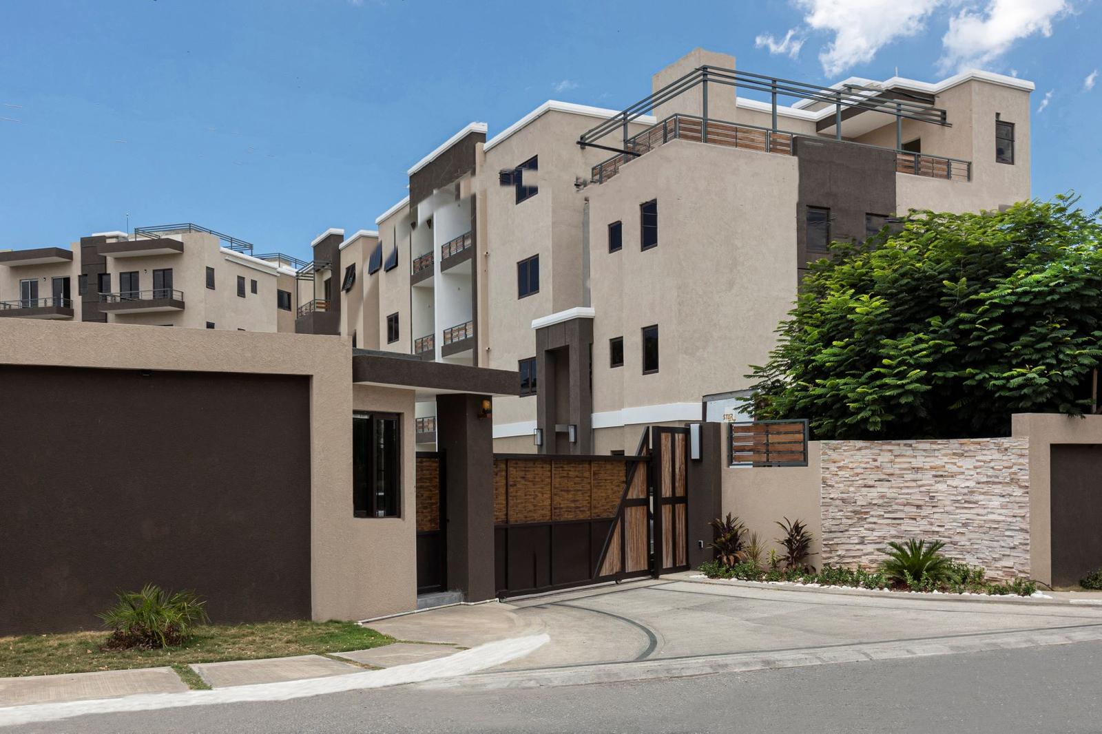 3 Bedroom Apartment for Sale, Paddington Terrace, Kingston 6, Jamaica — photo 1