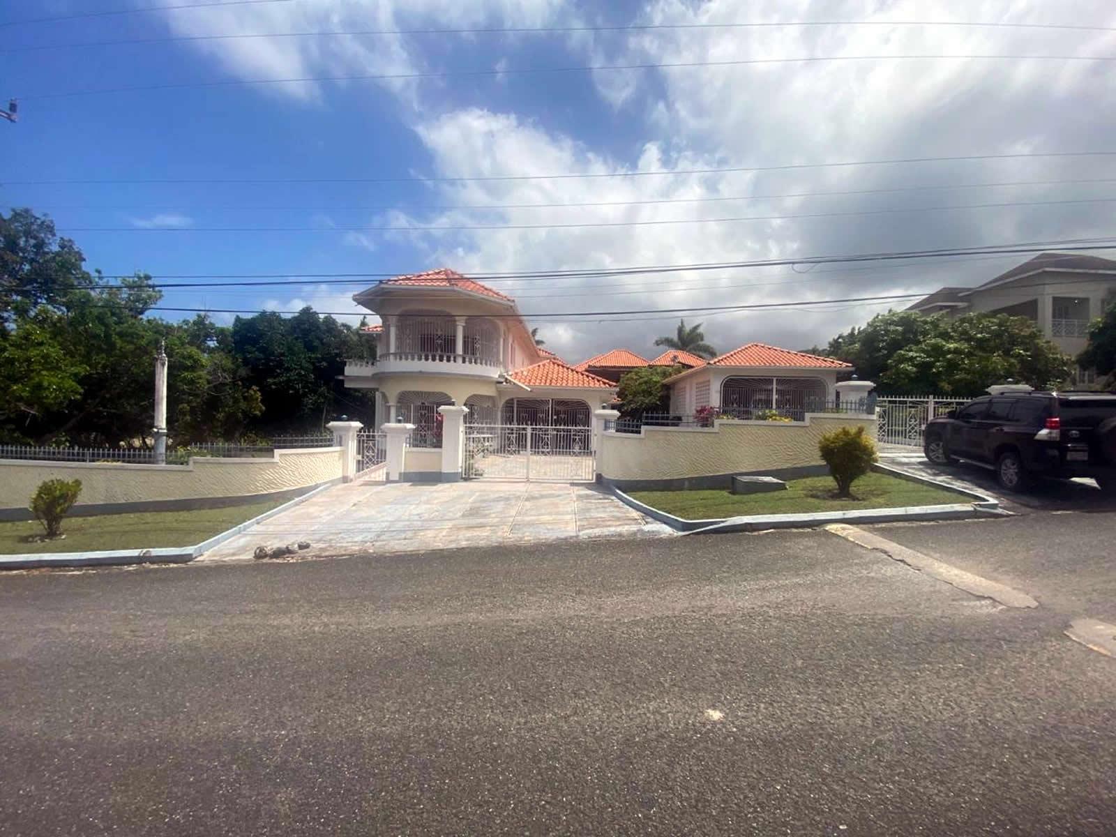 4 Bedroom House for Sale, Vista del Mar, St Ann's Bay, Jamaica — photo 1