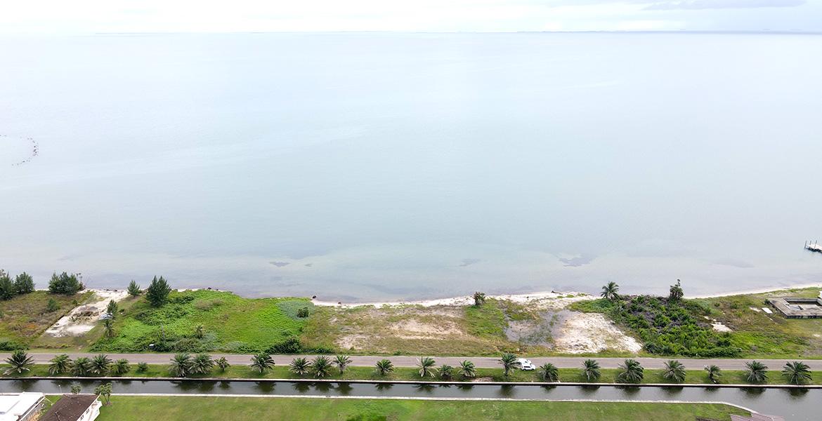 Premier Commercial/Residential Beachfront Lots — photo 3