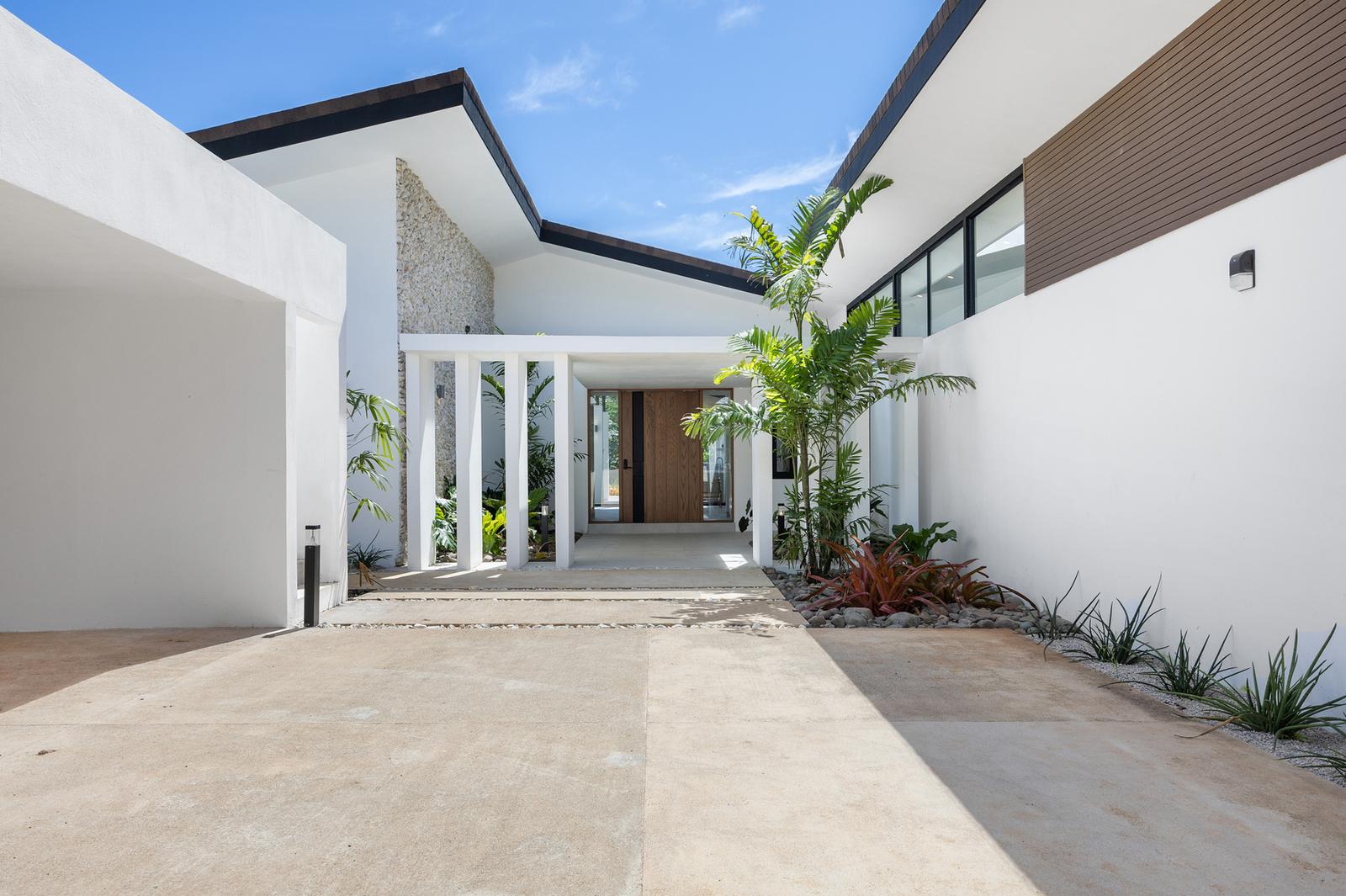 4 Bedroom Luxury Villa for Sale, Reserva Conchal, Playa Conchal, Flamingo, Guanacaste, Costa Rica — photo 2
