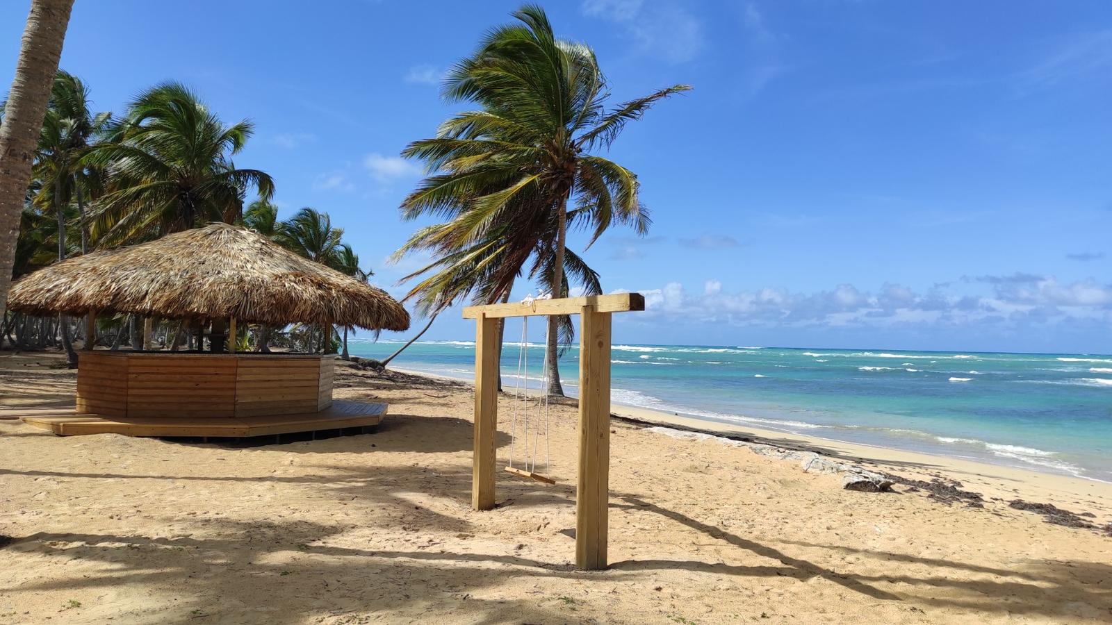 Large 2 Bedroom Beach Front Rental In Uvero Alto - Long Term Only — photo 2