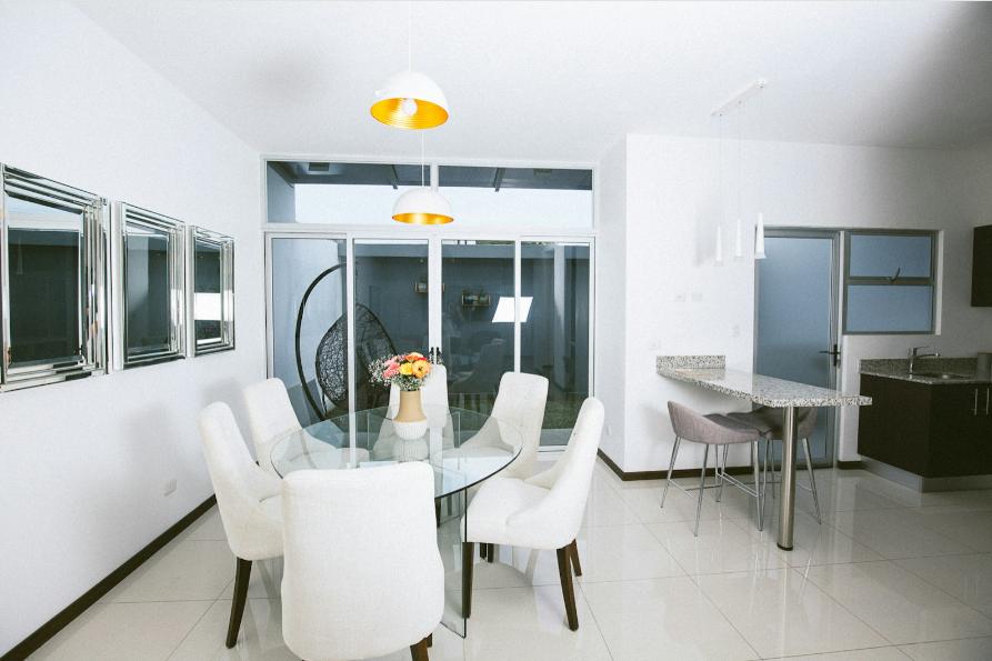 San Jose Contemporary 3BR Condo — photo 1