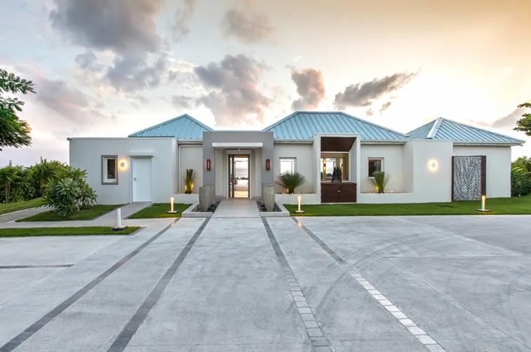 Stunning 5BR Villa Avanti at Les Terres Basses, St Martin — photo 4