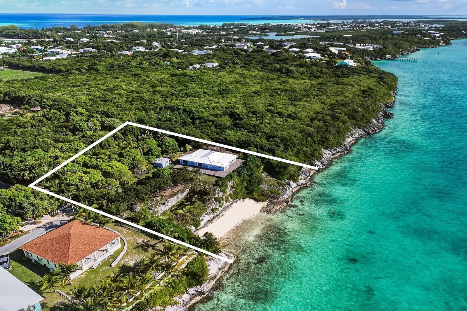 OCEANFRONT ESTATE — photo 2