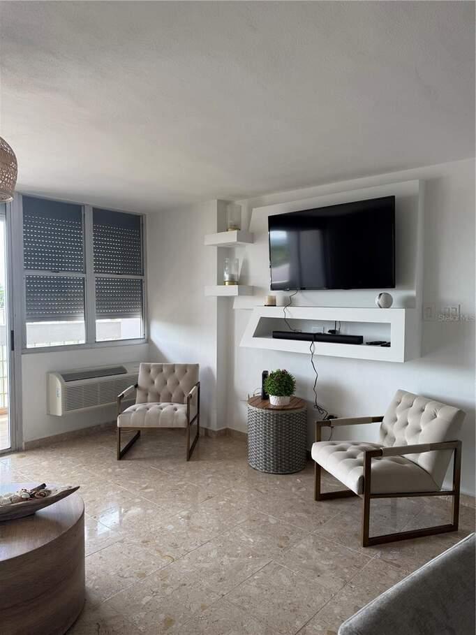 2 bedroom Condominium for sale in Carolina, PR — photo 3