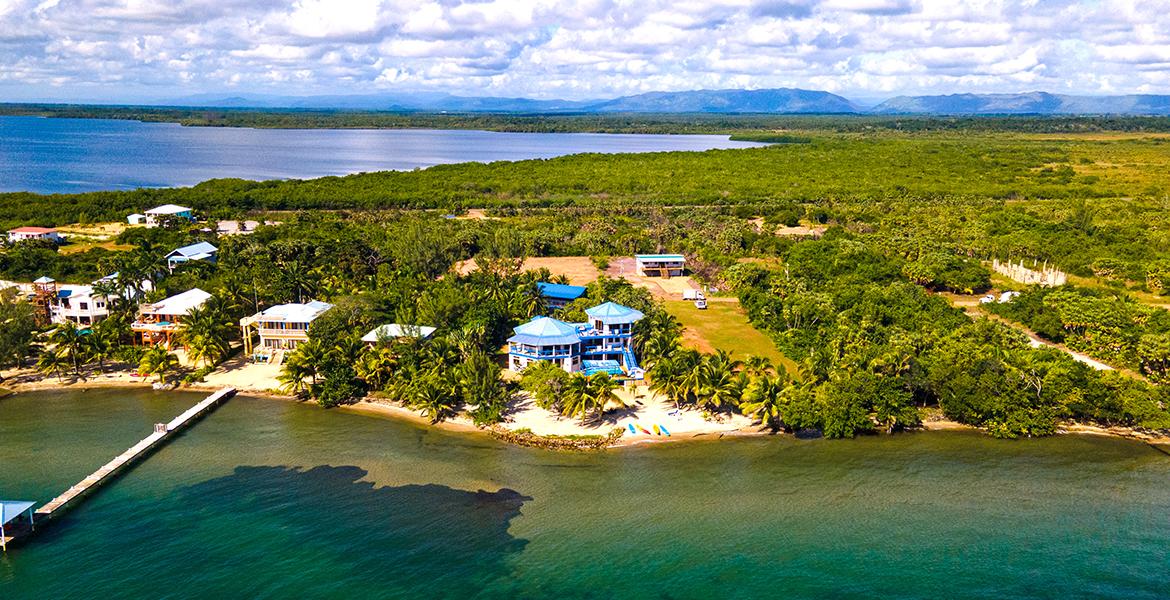 Moonrise Beach – Turnkey Beachfront Income Property — photo 3