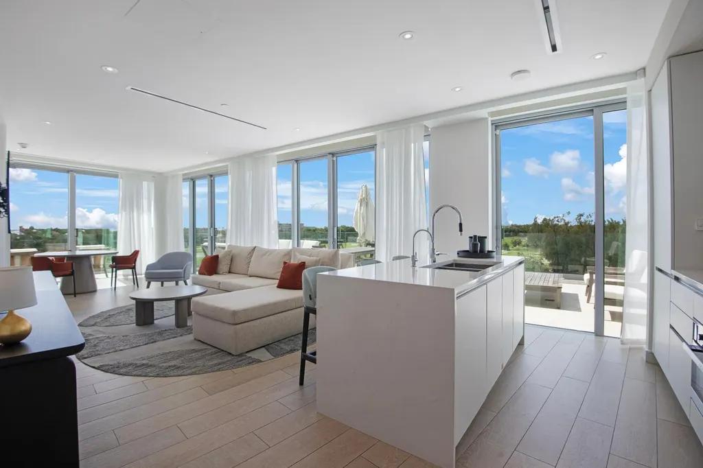 1-bedroom apartment in West Bay Street, Bahamas — photo 2