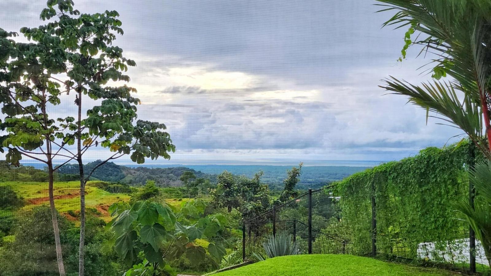 3 Bedroom Home for Sale, Chontales, Puntarenas, Costa Rica — photo 3