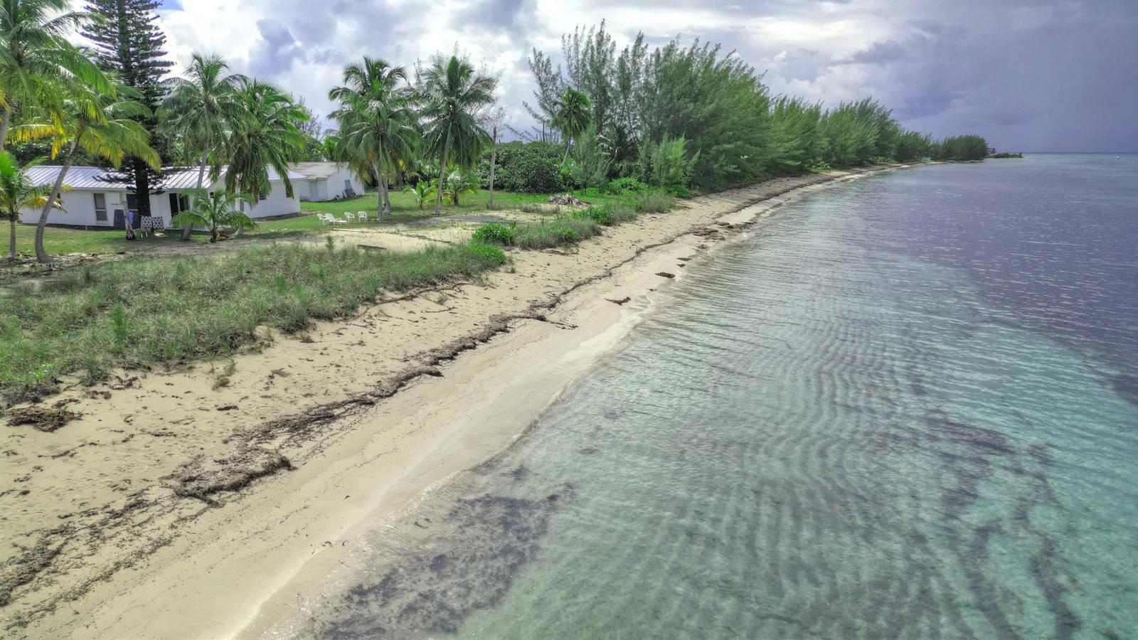 2 Bedroom Beach House for Sale, Sandy Point, Great Abaco, Bahamas — photo 4