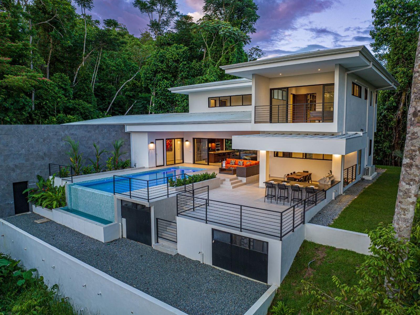 3 Bedroom Luxury Villa for Sale, Las Brisas, Uvita, Puntarenas, Costa Rica — photo 2