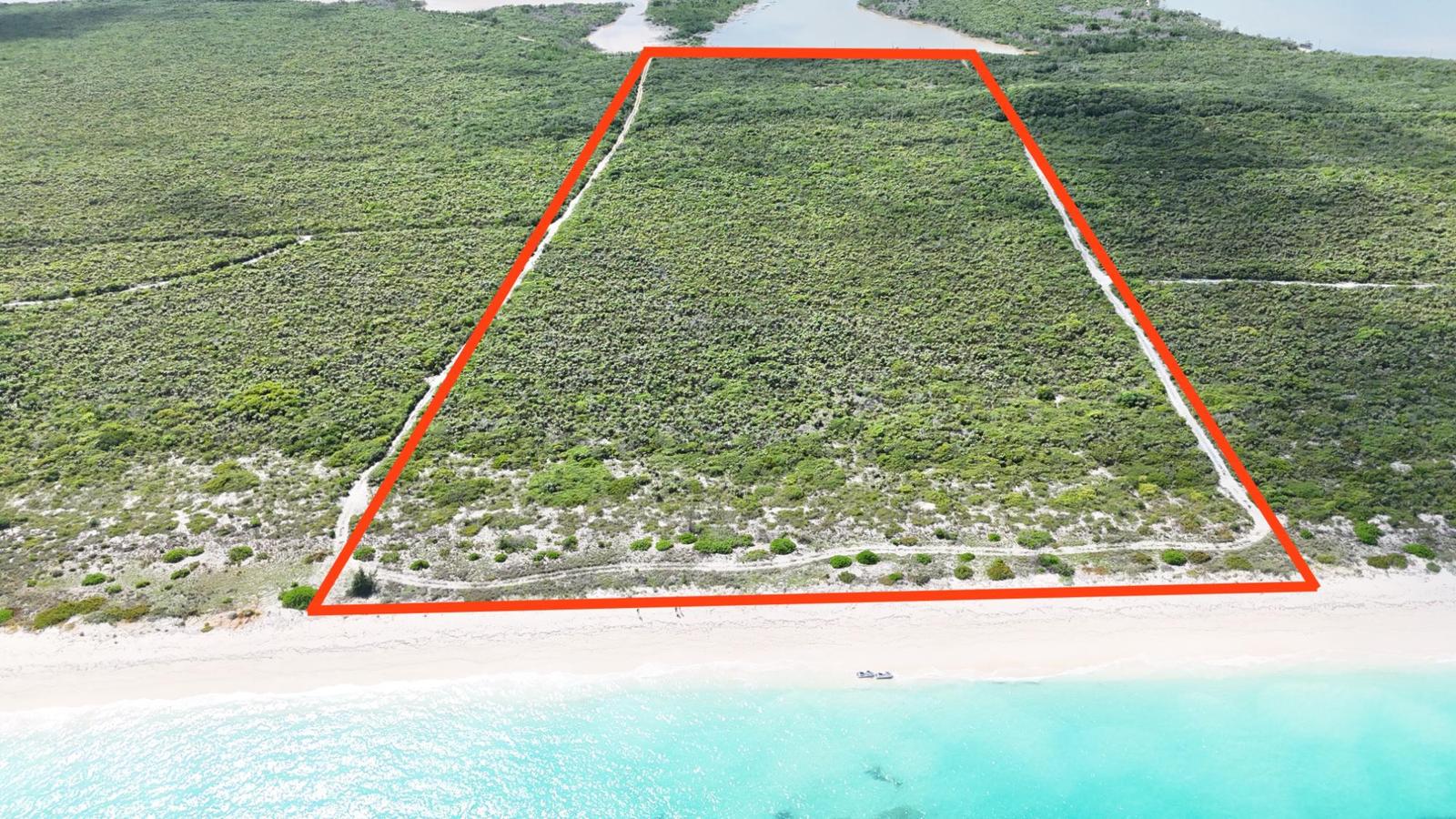 Large beachfront development site — photo 2