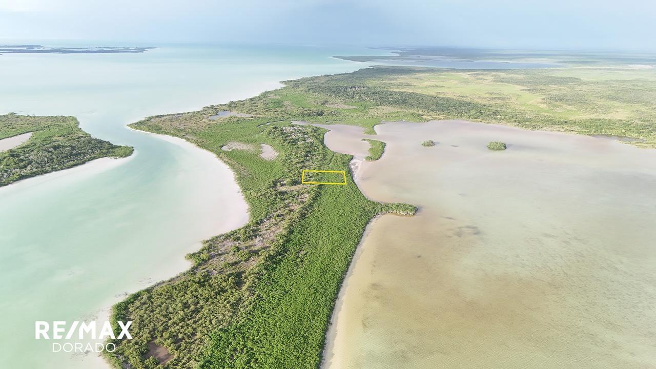 Beach front lot North of Secret Beach, Ambergris Caye — photo 4