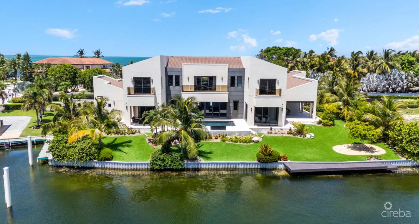 5 bedroom property for sale - The Dock House A Vista Del Mar & Yacht Club Signature Residence — photo 1