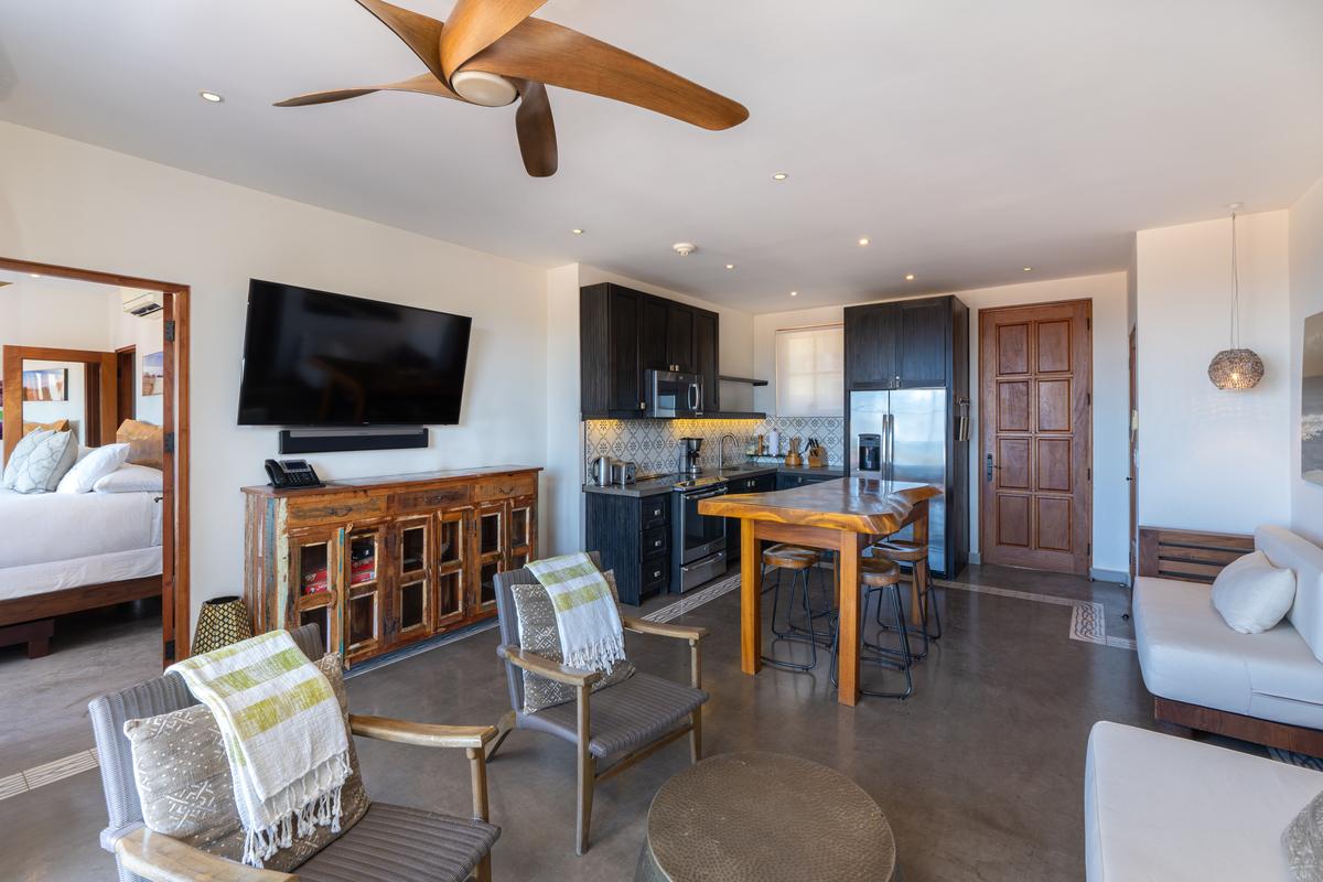 2 Bedroom Apartment for Sale, Plaza Carlota 32, Las Catalinas, Flamingo, Guanacaste, Costa Rica — photo 2