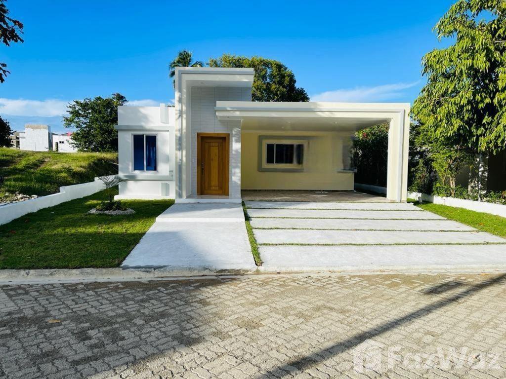 3 Bedroom House with Private Pool for Sale in San Felipe De Puerto Plata — photo 1