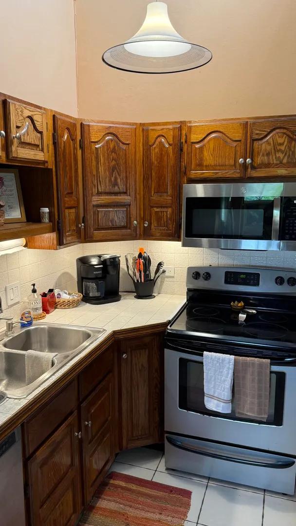2 Beds 2 Baths 1,348 Sqft Home in 64 Mary's Fancy Qu — photo 5