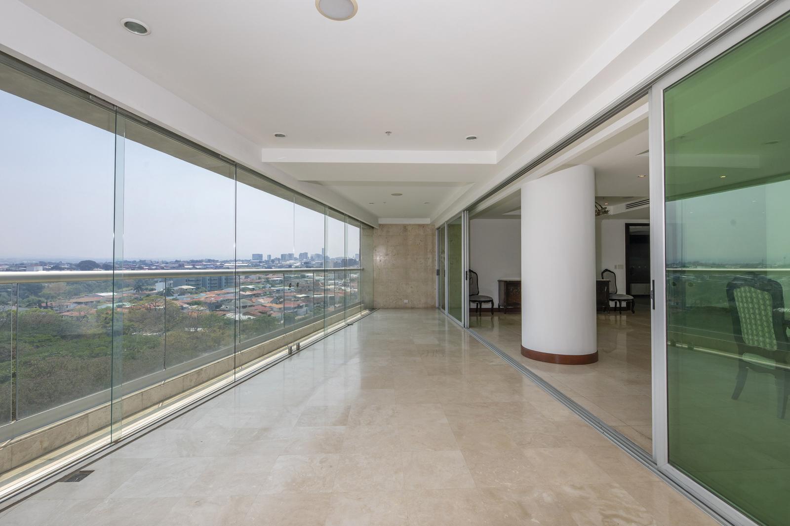 3 Bedroom Residence for Sale, Central Park, Escazu, Costa Rica — photo 1