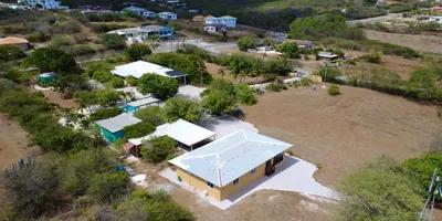 Private Estate with Two Homes for Sale — photo 1