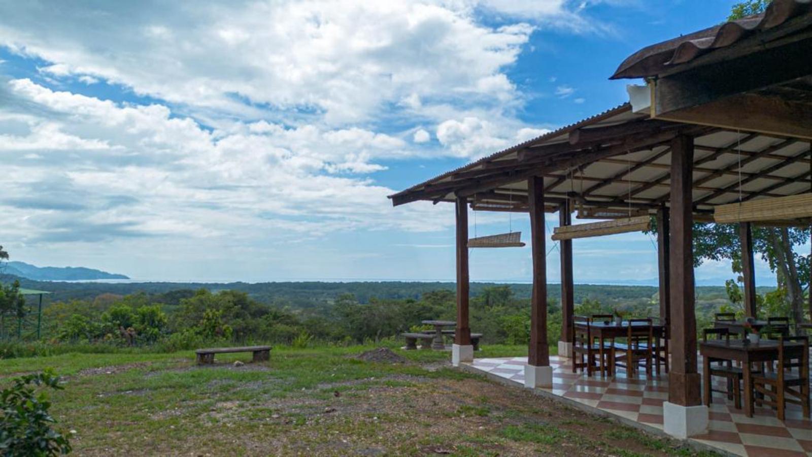 6 Cabin Boutique Villa Resort for Sale, Jaco, Puntarenas, Costa Rica — photo 4