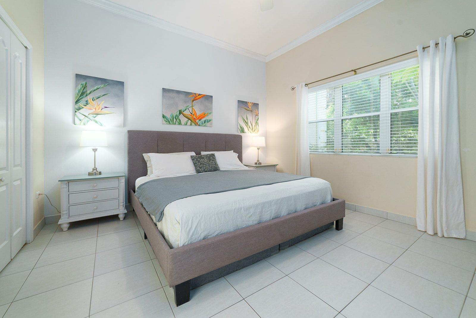 2-bedroom condo in South Sound, Grand Cayman — photo 5