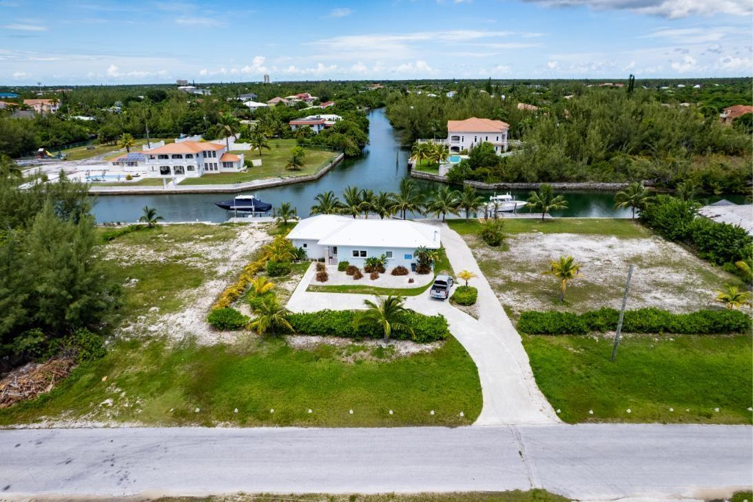 8 Bedroom Residence for sale in GOLDENEYE – PORT OF CALL, Grand Bahama — photo 3