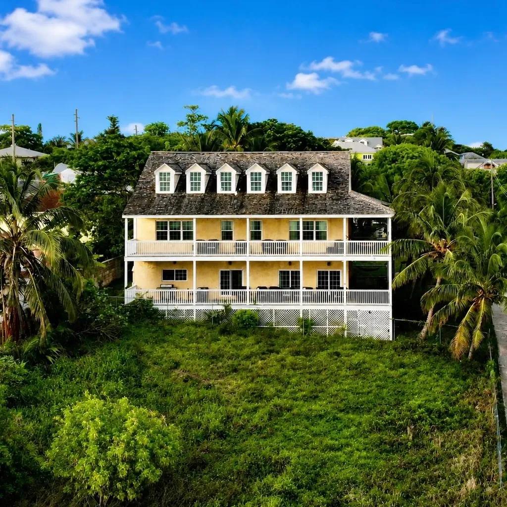 5-bedroom house in Harbour Island with ocean views — photo 2