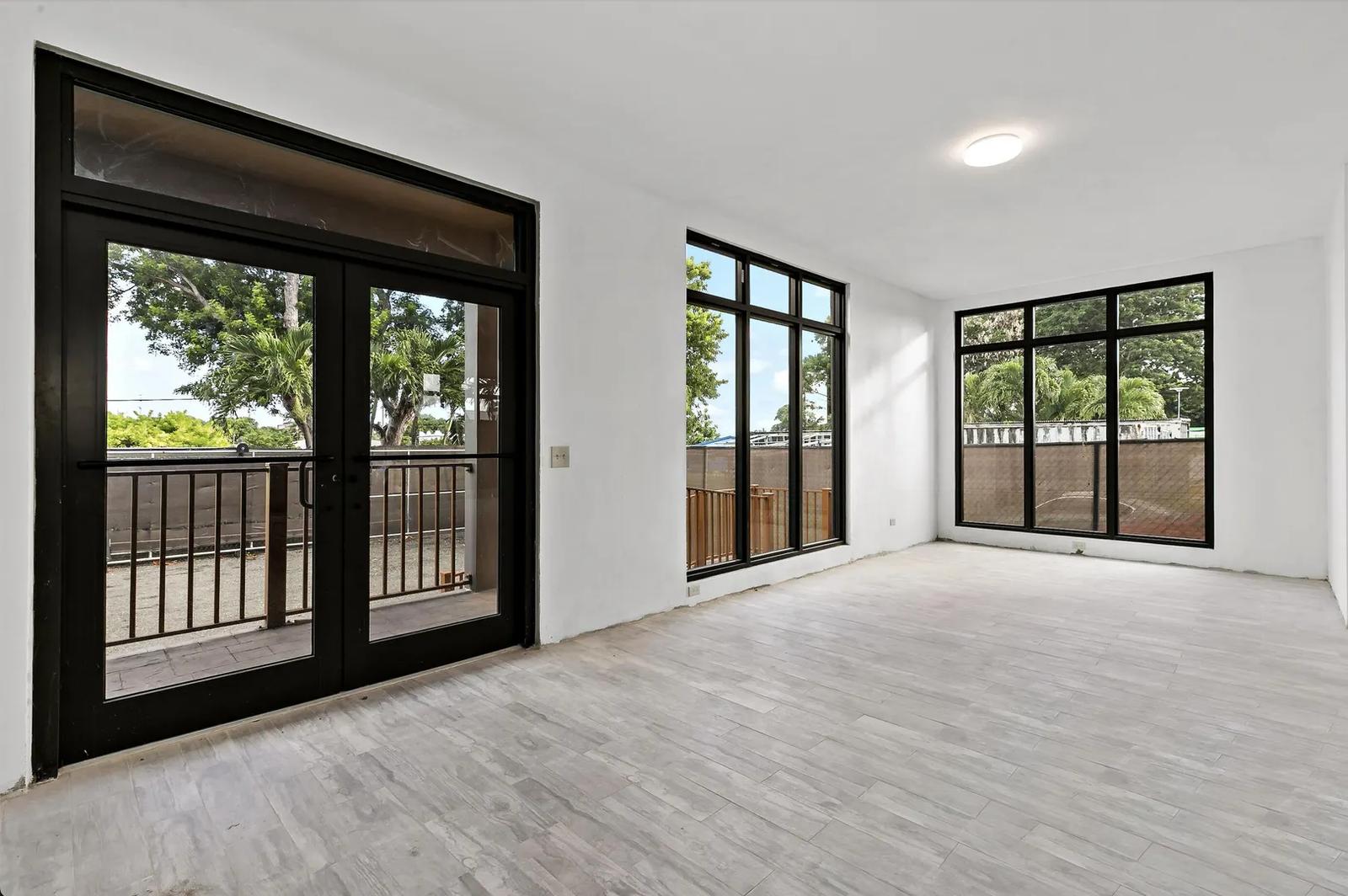 Commercial Space with Hillside View — photo 5