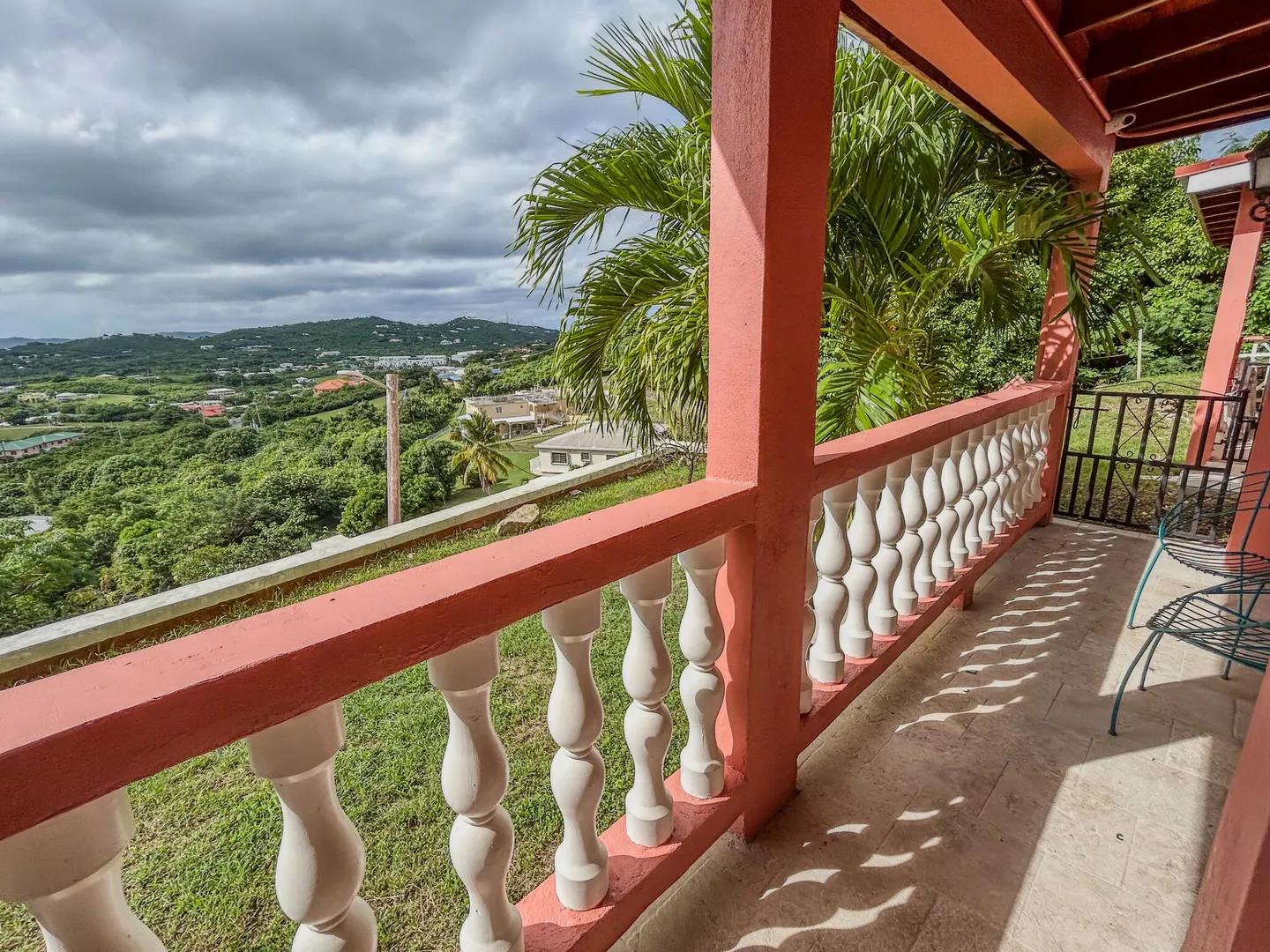 Studio Apartment in Hermon Hill Co, US Virgin Islands — photo 2