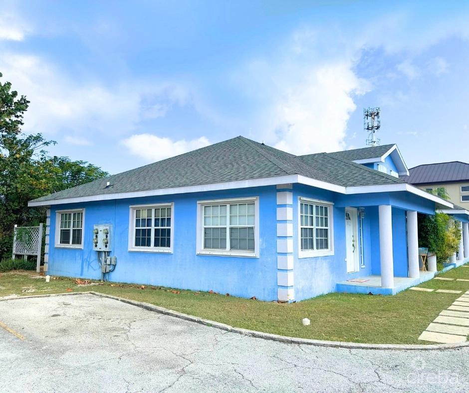 Reduced West Bay 2beds - Corner Home — photo 5