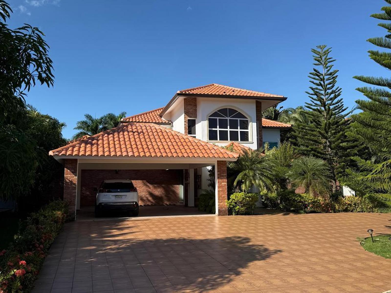 8 Bedroom Villa for Sale, Metro Country Club, Juan Dolio, Dominican Republic — photo 1