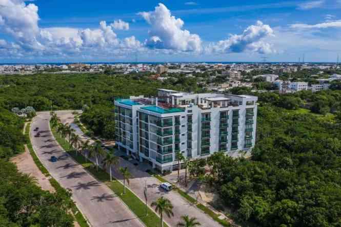 Spacious 2 Bedroom Condo in Playa Aurora — photo 1