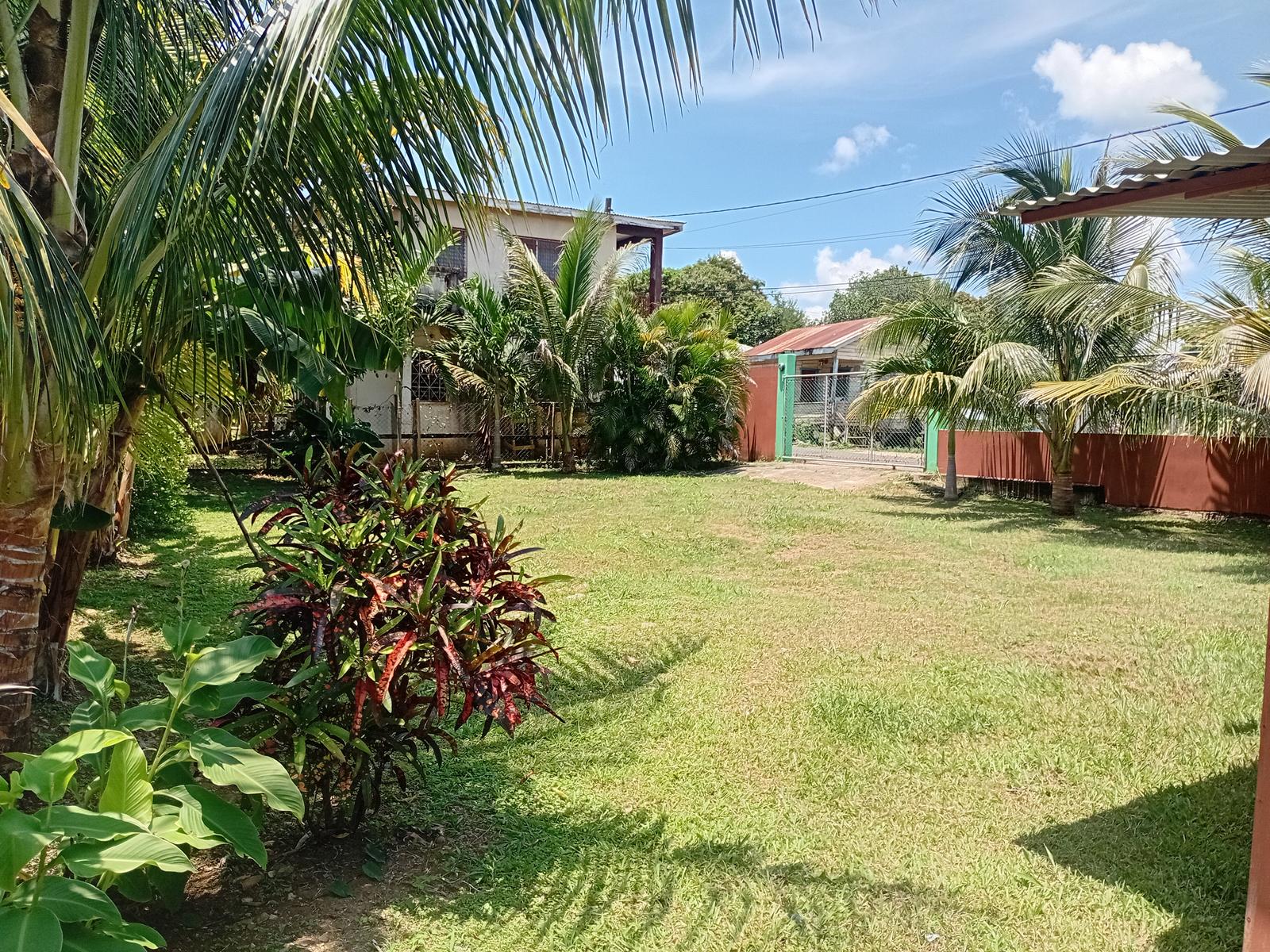 Rare and Charming Corner Property in Benque Viejo del Carmen, Cayo — photo 4