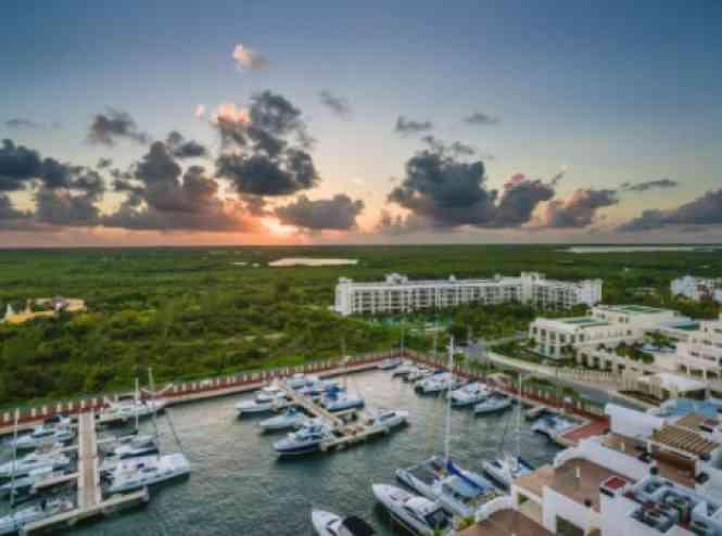 One-bedroom Condo With Marina View — photo 2