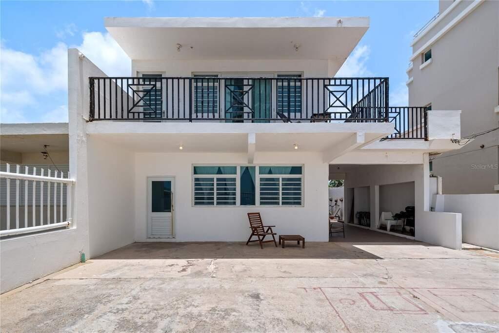 8 Bedroom Condominium for Sale in Luquillo Beach, Luquillo, PR — photo 1