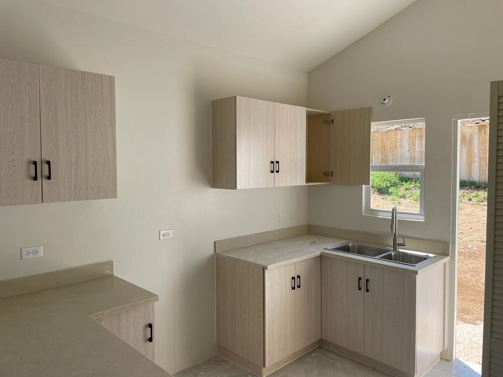 35 Camelot Village, Discovery Bay — photo 4