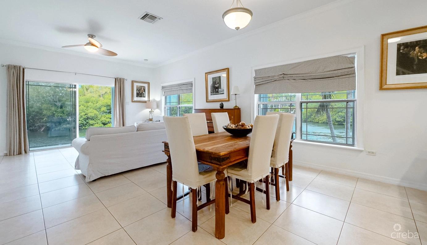 Coastal Escape Waterfront Townhouse — photo 5
