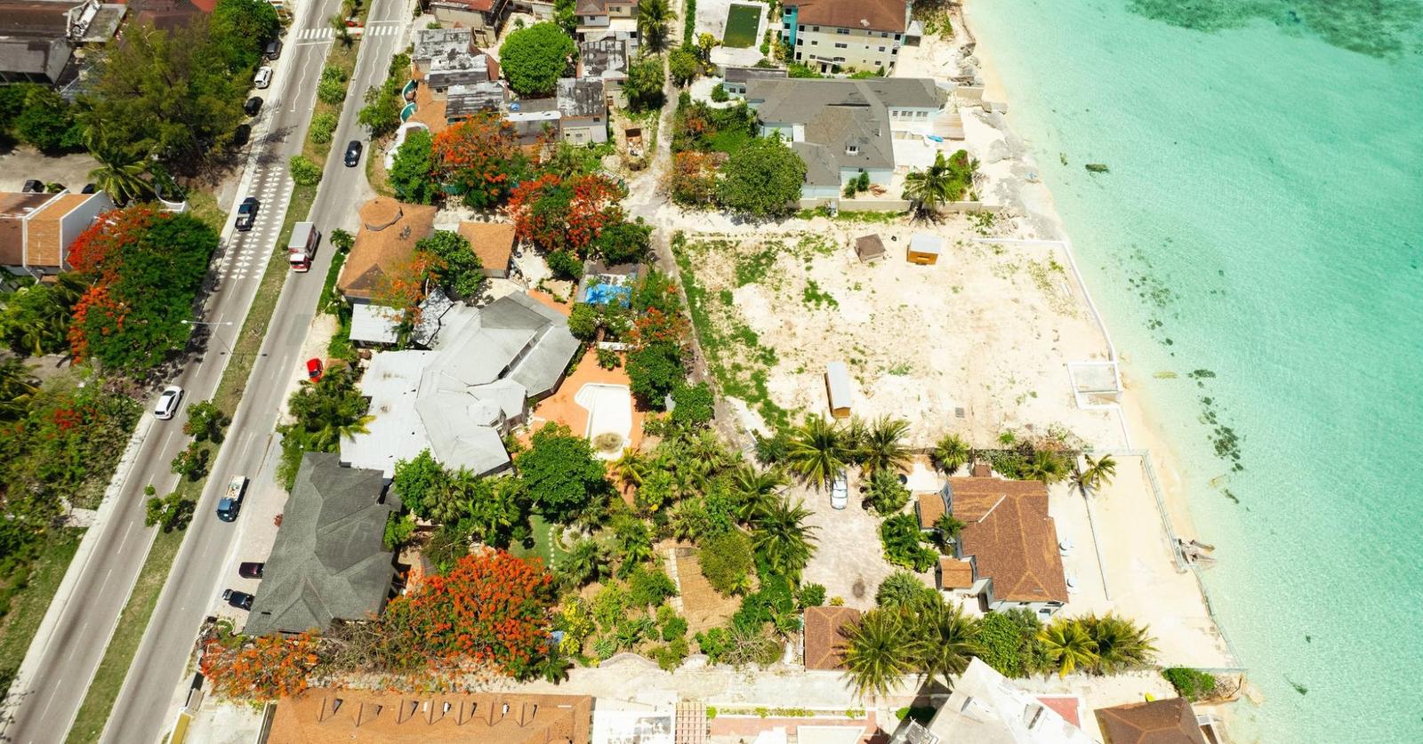 7 bedroom Residence for sale — WEST BAY STREET in Nassau / New Providence, The Bahamas — photo 5
