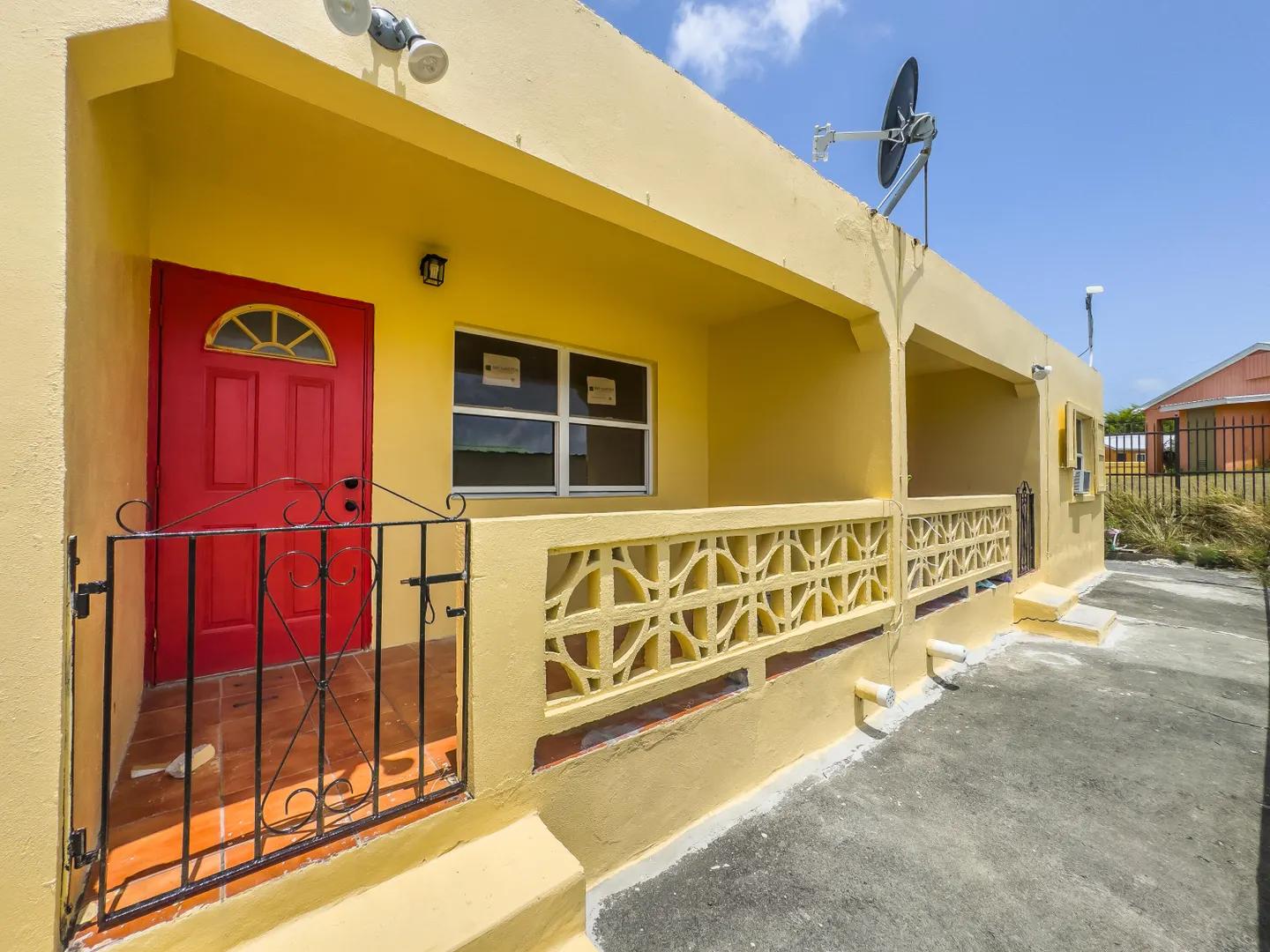 4 Bed 2 Bath Duplex in St. Croix — photo 4