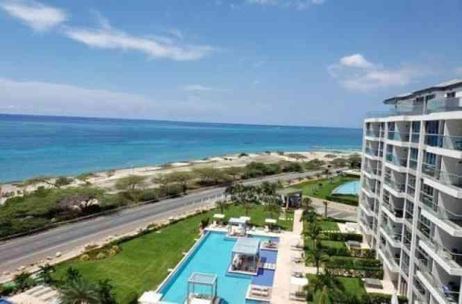 Azure Beach Residences Eagle B Apartment in Aruba — photo 1