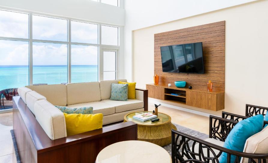 Ritz Carlton Residences 3BR Oceanview Penthouse — photo 4