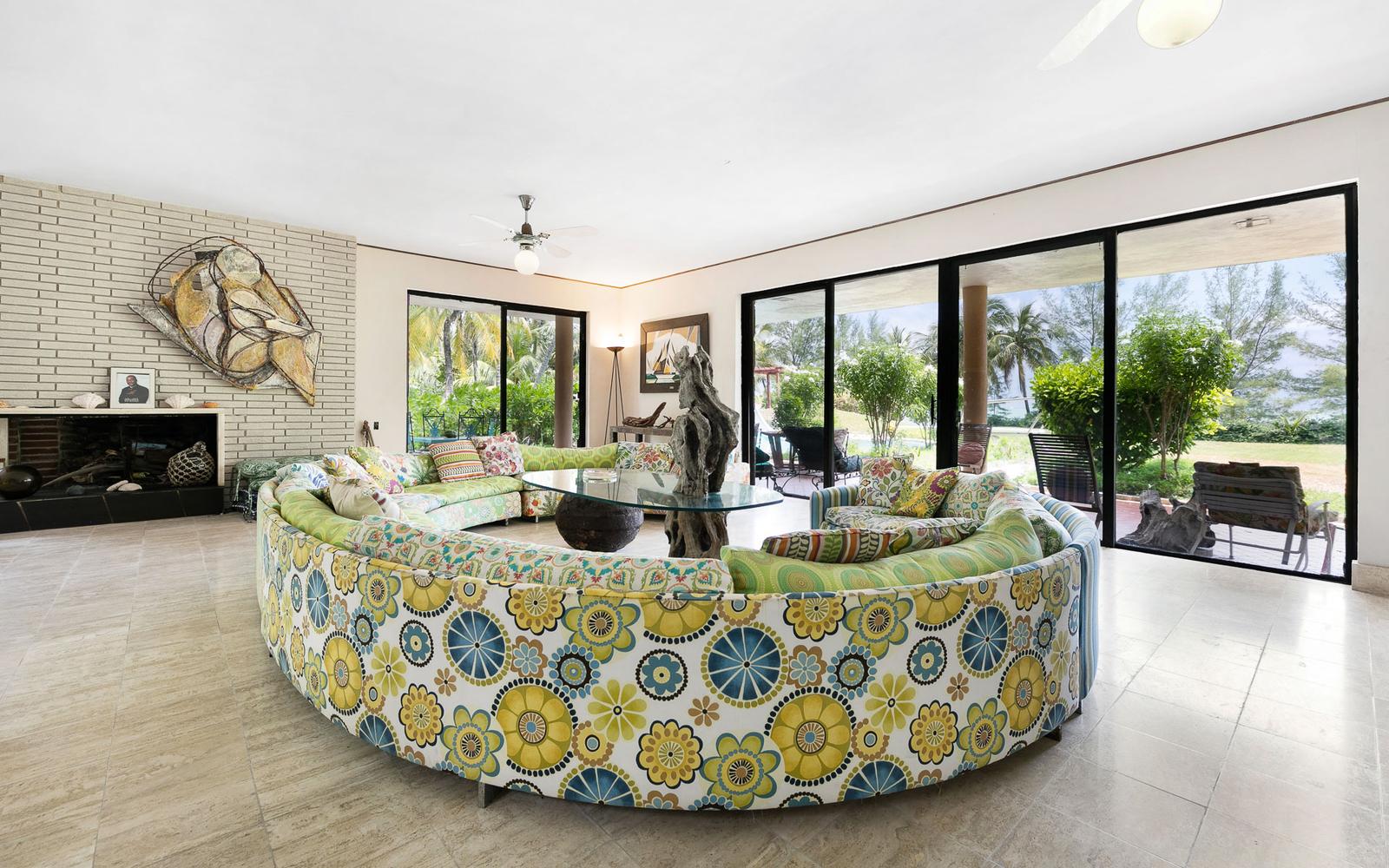 6 Bedroom Oceanfront Home for Sale, Lucaya Beach, Grand Bahama, Bahamas — photo 3